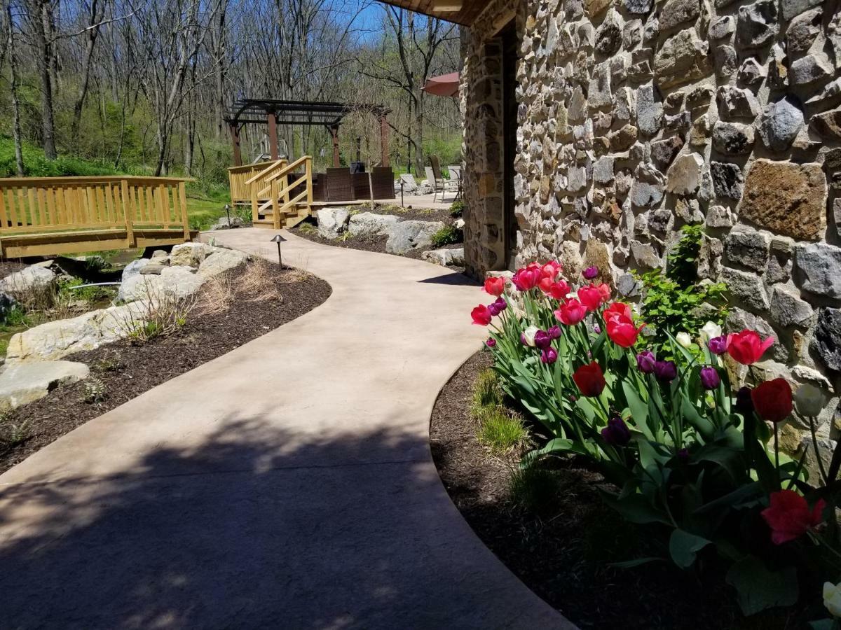 Hawk Mountain Bed & Breakfast Kempton Exterior photo
